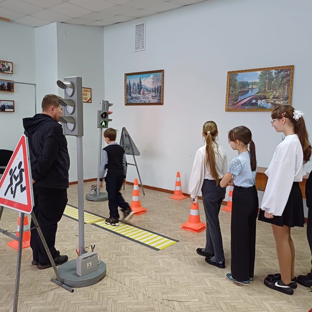 У обучающихся в МБОУ Дубровской №2 СОШ в гостях была «Лаборатория безопасности»