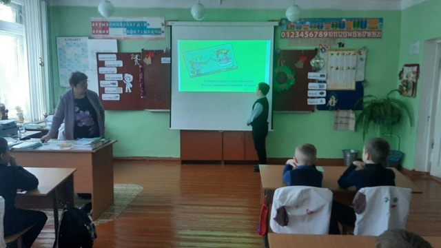 В Давыдчинской ООШ прошли классные часы безопасности «Безопасный Новый год»