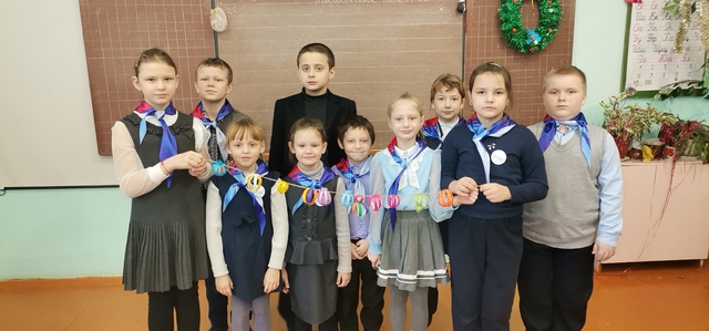 В Рябчинской СОШ прошло занятие внеурочной деятельности «Орлята России» по треку «Орлёнок — Мастер»