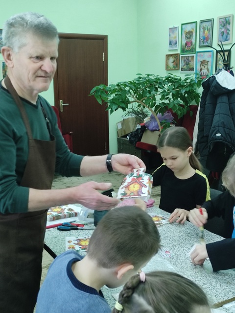 Учащиеся Дубровской №1 СОШ приняли участие в новогодних мастер-классах