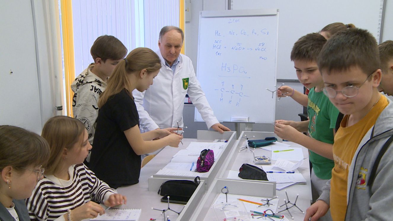 В Брянской области открывают профильные смены в «ОГМЕ»