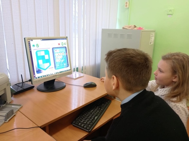 В Давыдчинской ООШ состоялся всероссийский Урок Цифры