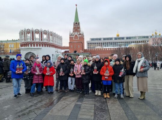 Трубчевские дети из семей участников спецоперации побывали на Кремлевской елке