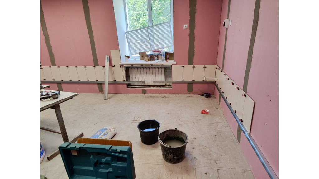 Брянские специалисты отремонтировали шесть объектов образования в Брянке ЛНР в 2024 году