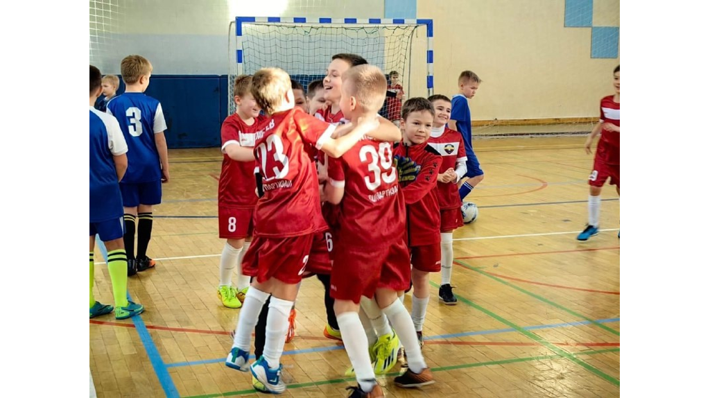 В Фокино состоялся турнир по мини-футболу памяти героев СВО