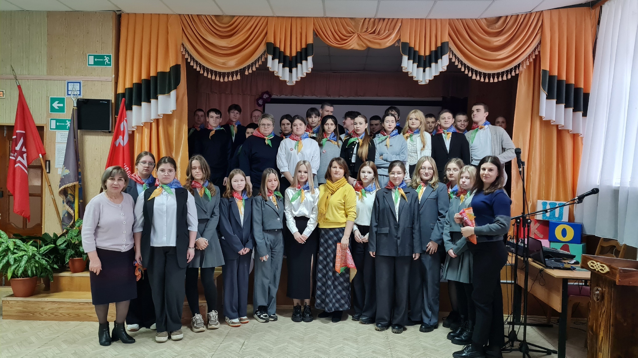 В Дубровской № 2 прошло мероприятие, посвященное открытию месячника оборонно-массовой и военно-патриотической работы