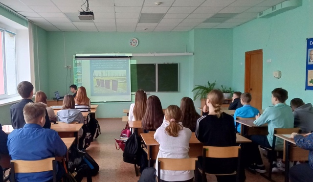 В Сещинской школе состоялся классный час, посвященный Дням памяти жертв Холокоста