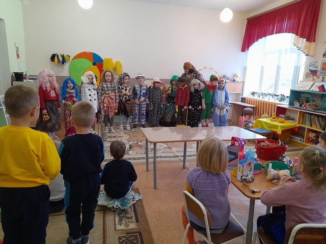 В Дубровском детском саду №2 прошли Рождественские колядки