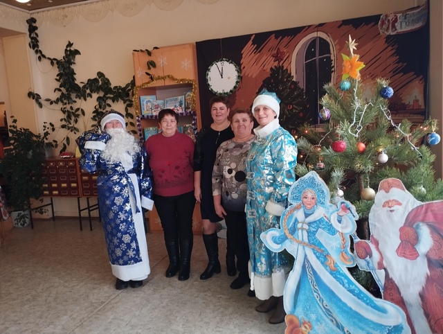 В Пеклинской поселенческой библиотеке состоялось мероприятие «Встреча под Рождество»