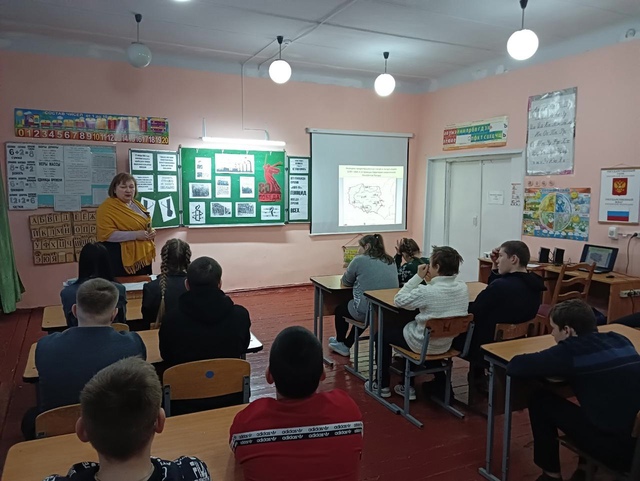 Для учащихся Алешинской ООШ прошел классный час, посвященный Дню памяти жертв Холокоста