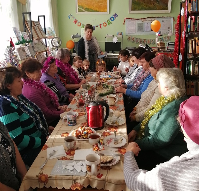 В Рябчинской поселенческой библиотеке прошли Рождественские посиделки