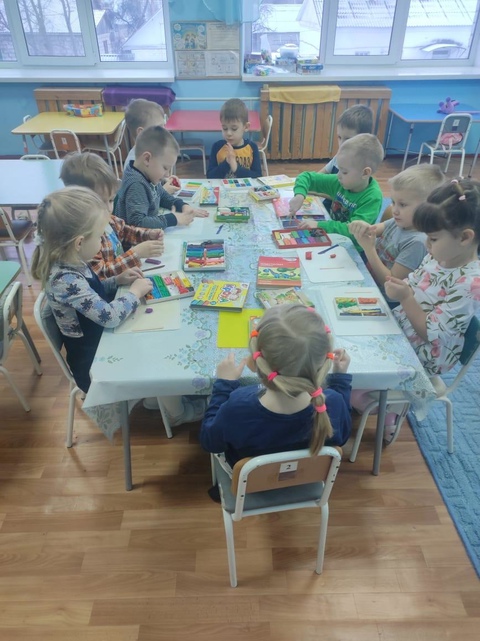 Для воспитанников Дубровского детского сада № 4 прошло занятие, посвященное Дню эскимо