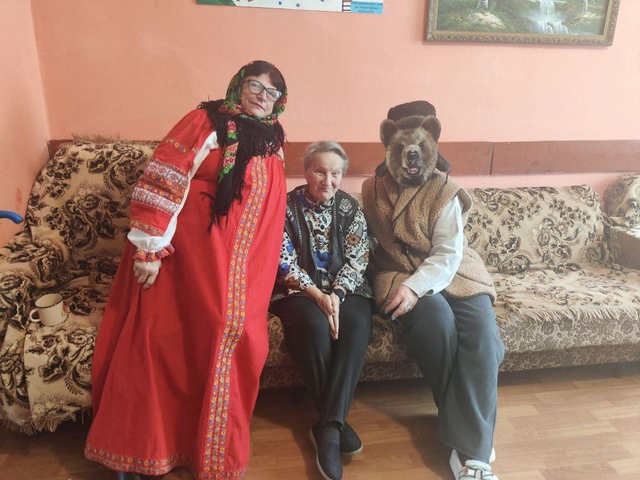 В ГБУ КЦСОН Дубровского района прошли «Весёлые колядки»