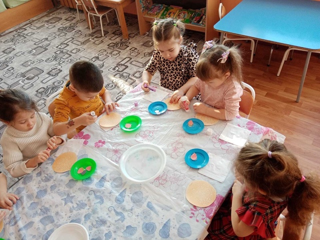 В Дубровском детском саду №4 началась масленичная неделя