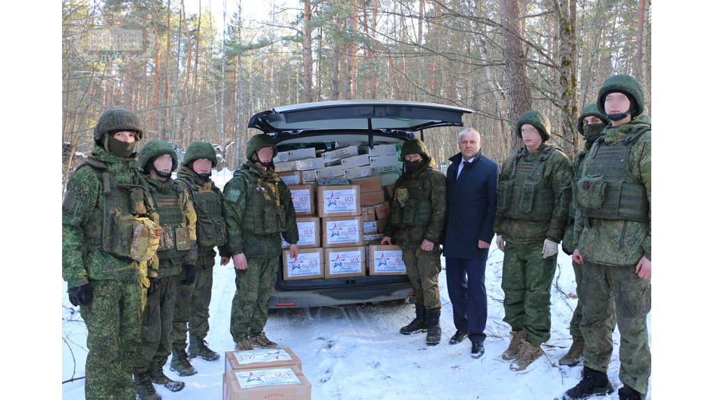 Валентин Суббот передал защитникам госграницы «Брянск» тонну гуманитарной помощи