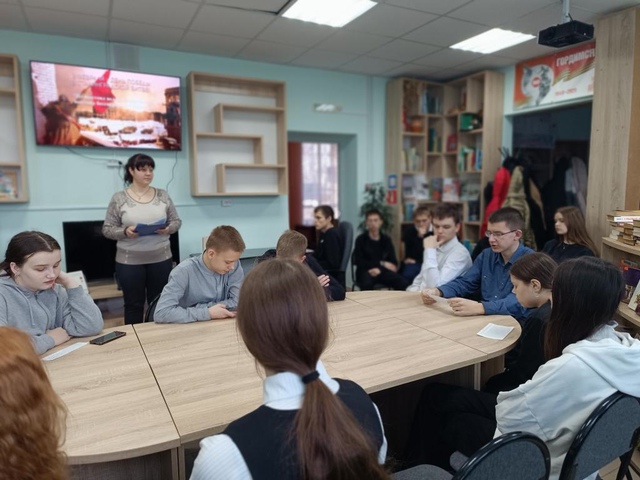 Для учащихся Сещинской СОШ прошел урок мужества «Город русской славы-Сталинград»