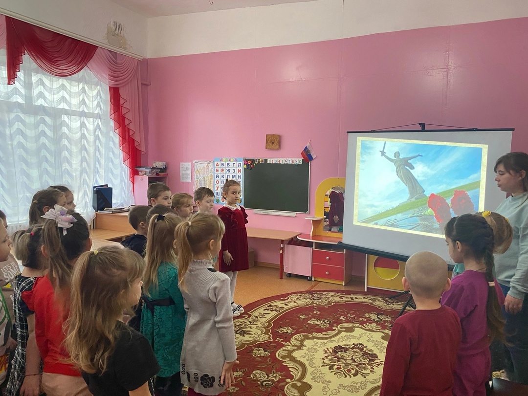 Для воспитанников Дубровской № 1 СОШ прошло занятие «Сталинградская битва»