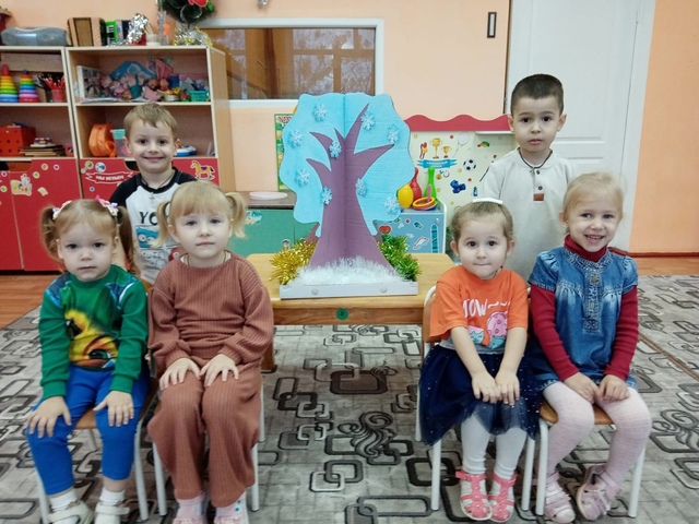 В Дубровском детском саду № 4 завершился проект «Зимушка-зима. Времена года.»