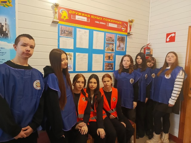 Для учащихся Дубровской № 1 СОШ прошла квест-игра «Я знакомлюсь с Республикой Крым!»