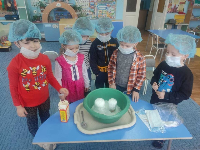 В Дубровском детском саду №4 прошли занятия по экспериментированию