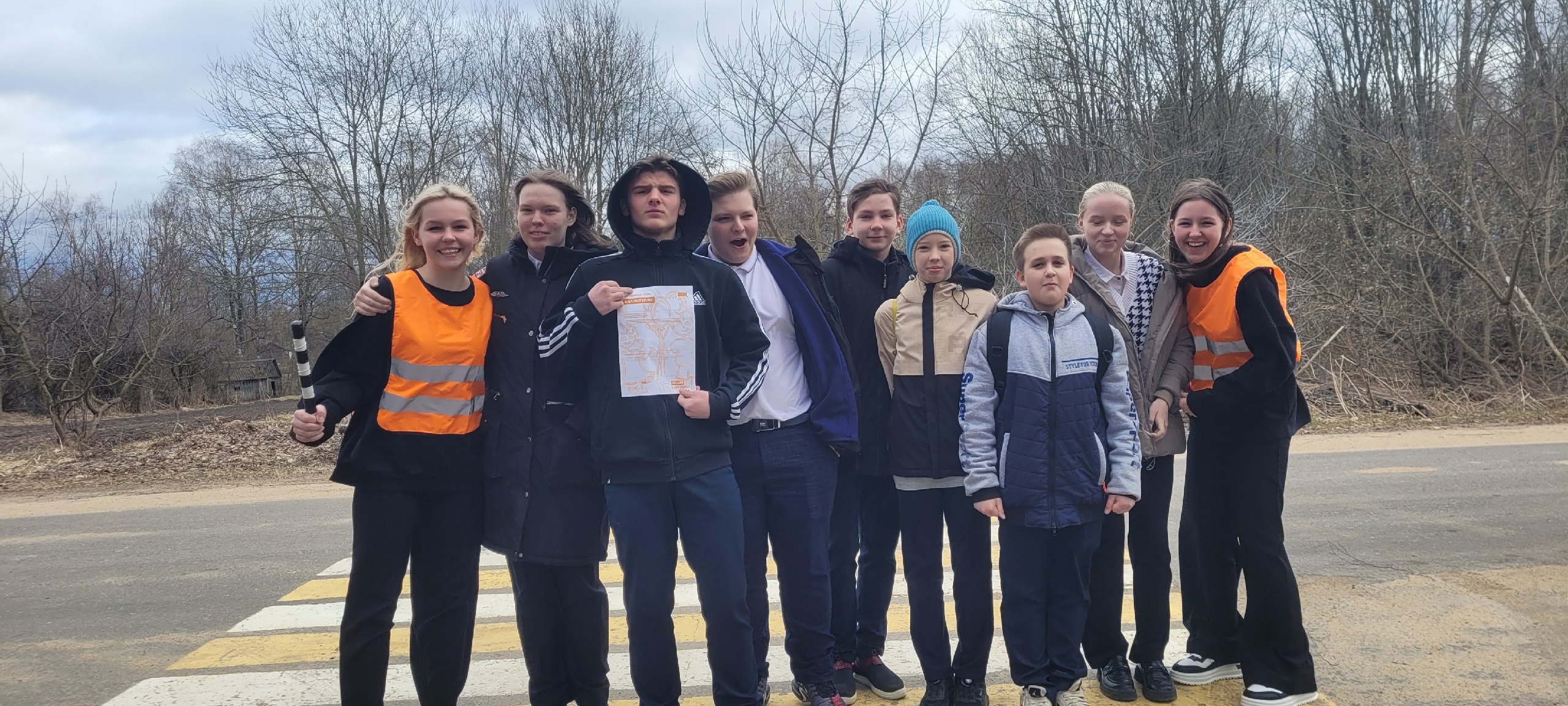 Учащиеся Давыдчинской ООШ приняли участие во Всероссийской социальной уличной акции «Дарю тепло»