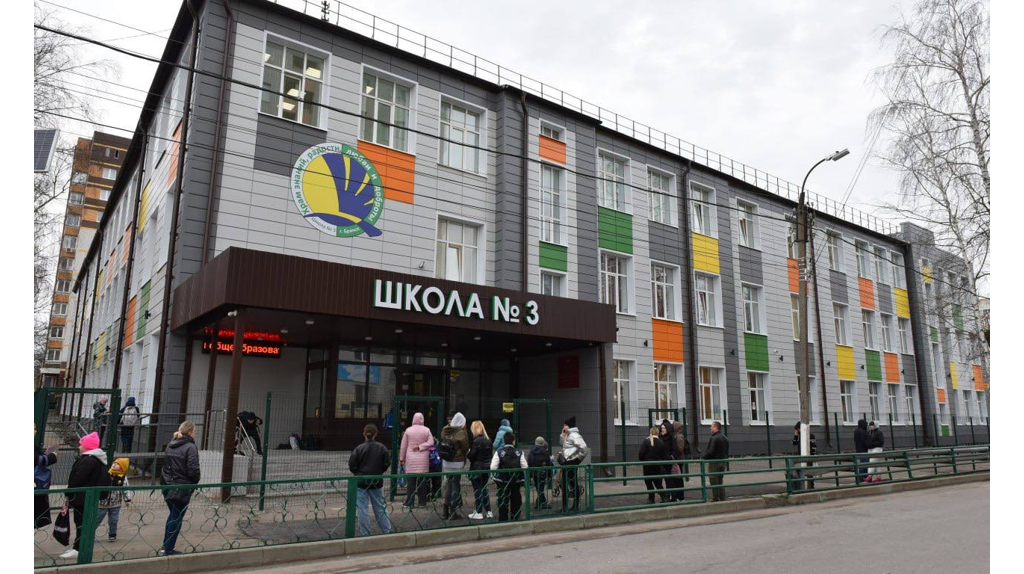 За 2 года в Брянской области капитально отремонтировали 60 школ