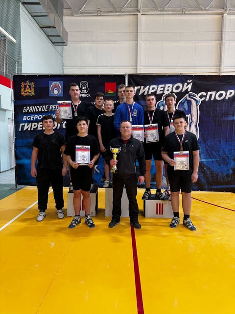 Дубровские спортсмены приняли участие в Первенстве Брянской области по гиревому спорту