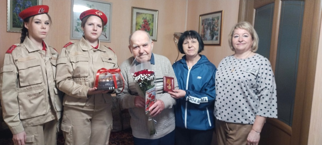 Свое 98-летие отпраздновал ветеран ВОВ из Дубровского района