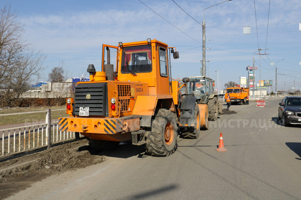 Более 530 тонн песка вывезли с улиц Брянска