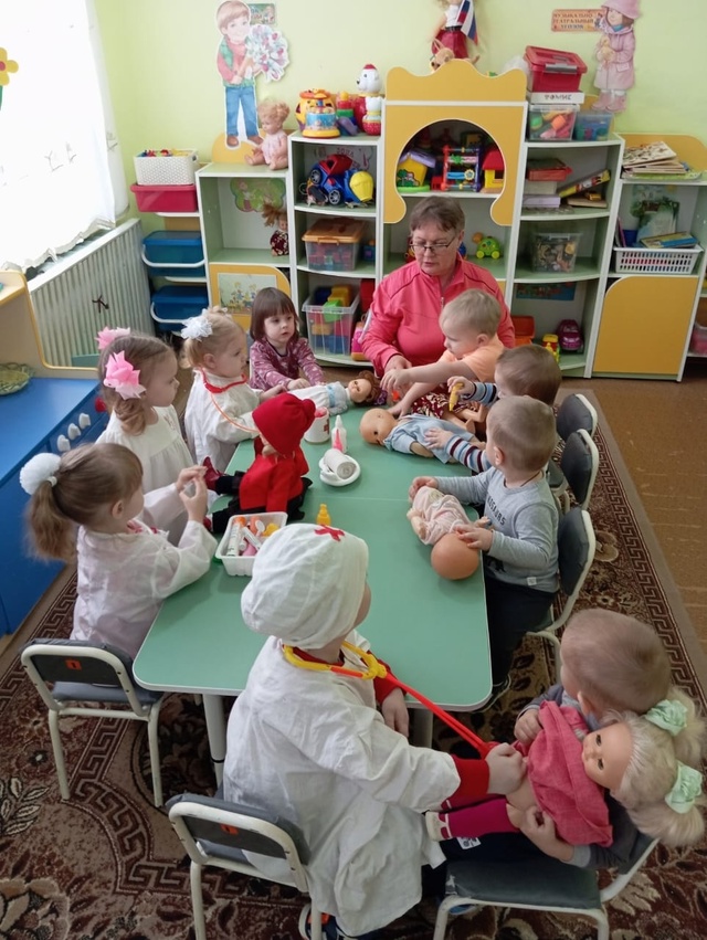 Для воспитанников Дубровской № 1 СОШ прошло занятие, посвященное профессии врача