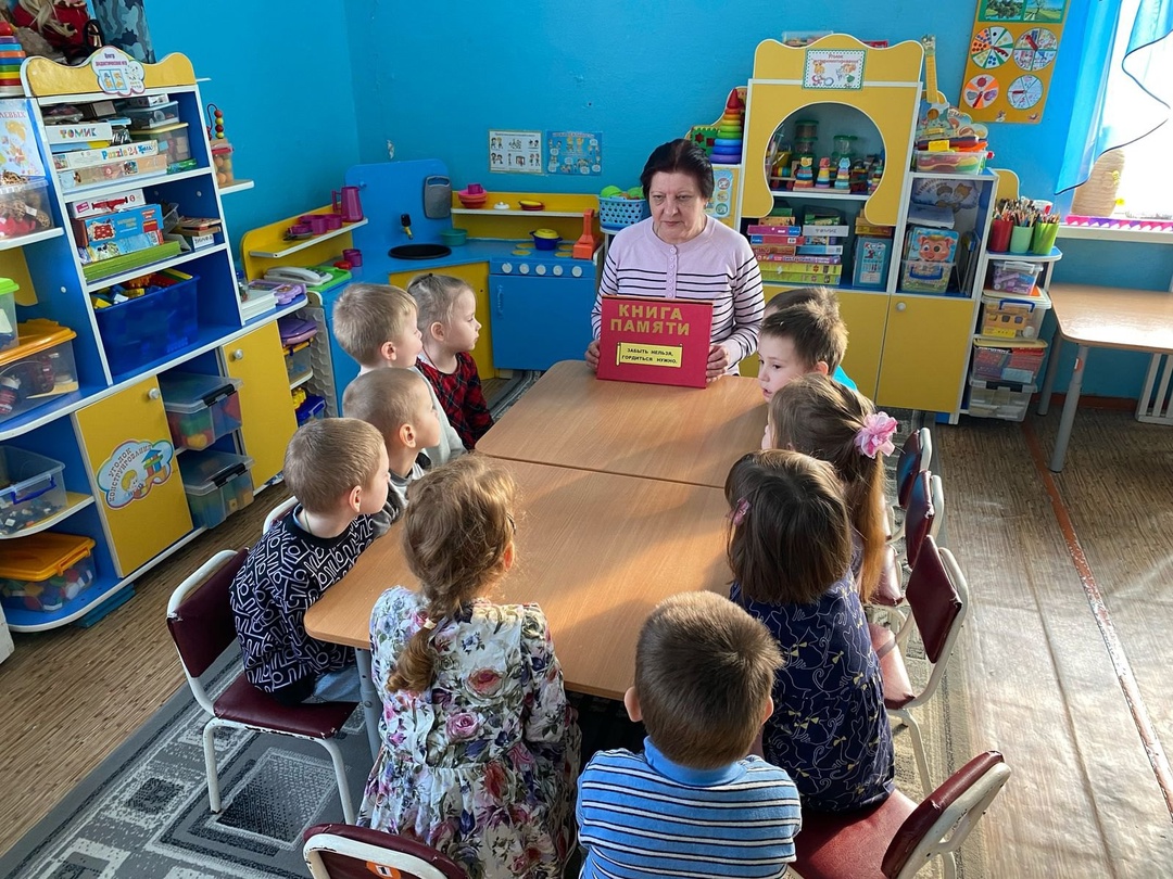 Для воспитанников Дубровской № 1 СОШ состоялся патриотический «Час Мужества»