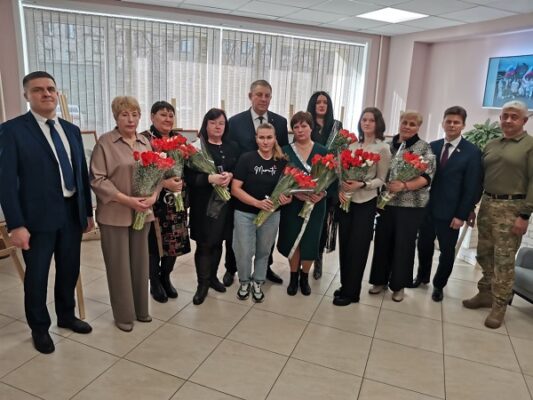 Александр Богомаз встретился с матерями и женами наших защитников