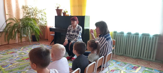 Для воспитанников МБОУ «Сещинская СОШ им. К. Я. Поварова» была проведена беседа «Музыка войны»