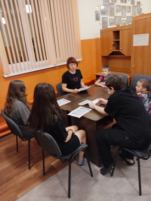 Для воспитанников ГБУ КЦСОН Дубровского района состоялась информационно-ознакомительная беседа «Будьте осторожны и берегите свою жизнь!»