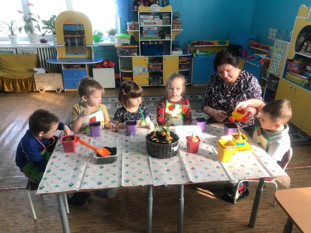 Для воспитанников Дубровской № 1 СОШ прошло занятие по созданию мини-огорода