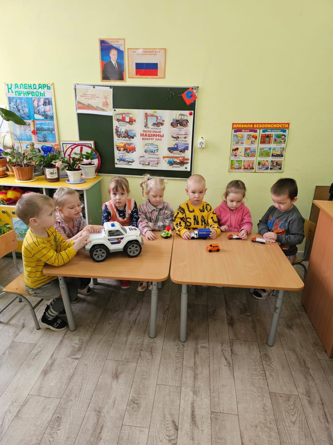 Для воспитанников Дубровской № 1 СОШ прошло занятие «Машины специального назначения»