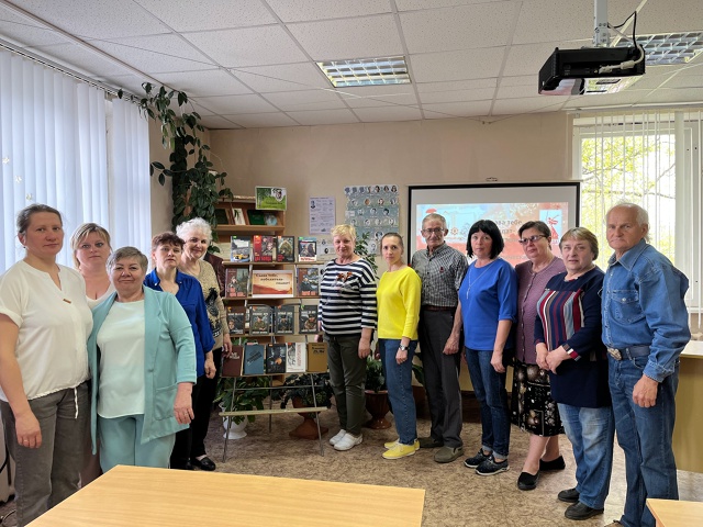 Дубровская библиотека приняла участие в ежегодной акции «Библиосумерки»