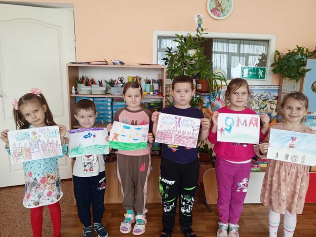 Воспитанники Дубровского детского сада №4  нарисовали рисунки к 80–летию Победы