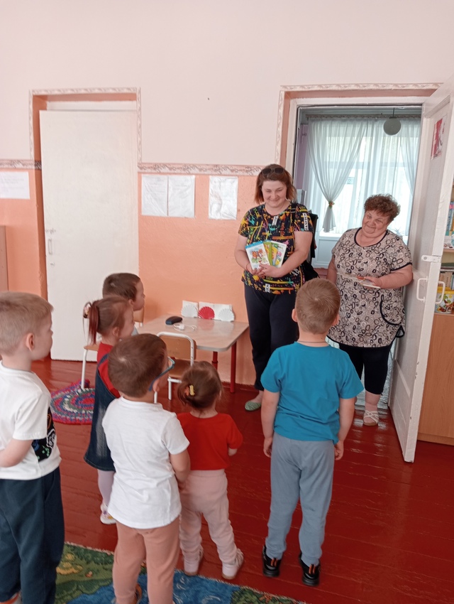 Для воспитанников «Сещинская СОШ им. К. Я. Поварова» прошел тематический день «Книговорот добра»