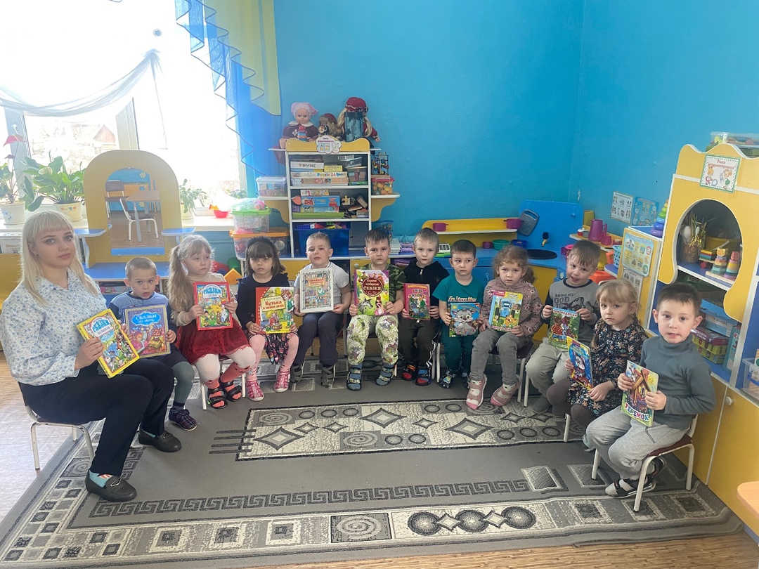 Для воспитанников Дубровской № 1 СОШ состоялся Международный день детской книги