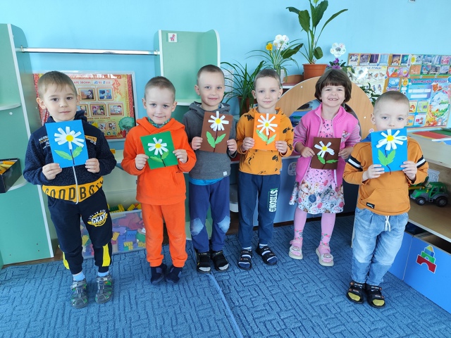 Для воспитанников Дубровского детского сада №4  состоялась беседа «Моя дружная семья»