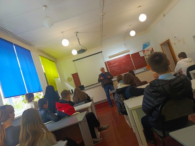 В МБОУ Дубровской №1 СОШ состоялась профориентационная встреча