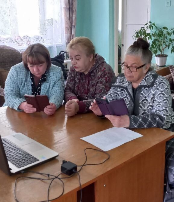 В ГБУ КЦСОН Дубровского района идет подготовка к региональному этапу Всероссийского чемпионата по компьютерному многоборью