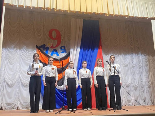 В СП»Сещинский СДК» состоялся праздничный концерт «К подвигу героев, сердцем прикоснемся»