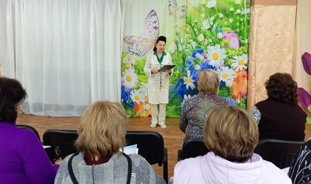 В СП «Рековичский СДК» прошёл литературный вечер «Семья, согретая любовью, всегда надёжна и крепка!»