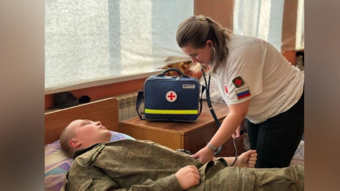 Брянская фельдшер Мария Гайдукова заняла второе место в фотоконкурсе «Профессия в объективе»