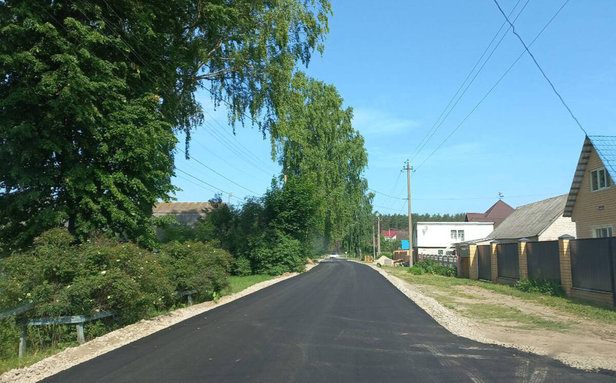 На улице Герцена в Жуковке уложен асфальт