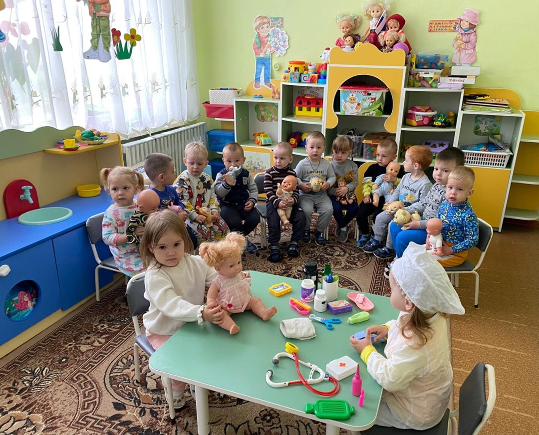 Для воспитанников Дубровской № 1 СОШ прошла игра «Лечим кукол и зверей»