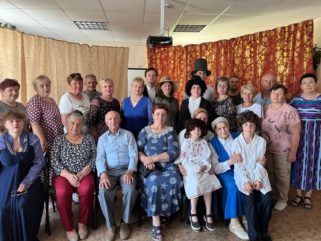 В Дубровской библиотеке прошел мини-спектакль «И Пушкин нам опять сердца расшевелит»