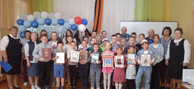 Учащиеся Рябчинской СОШ приняли участие в игровой программе «Россия в сердце навсегда»